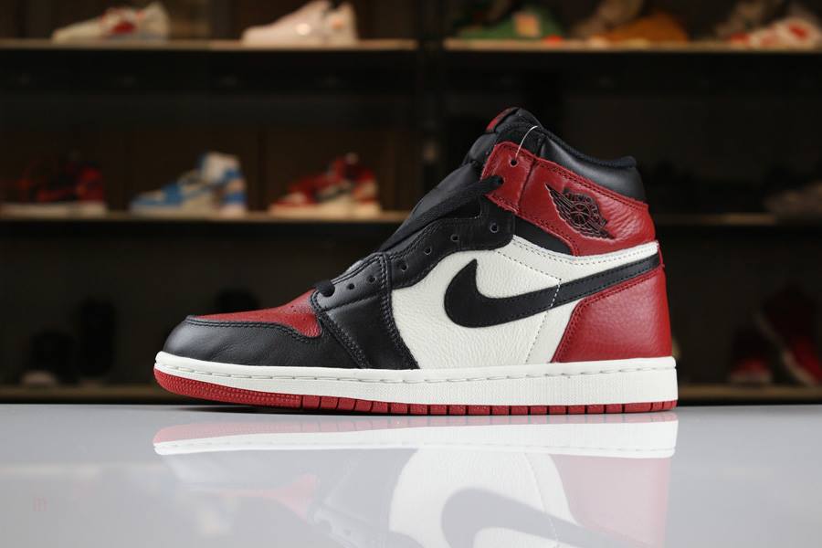 Tenisky Nike Air Jordan 1 High OG Bred Spicou Panske Červené Čierne Biele Slovensko | SK-VDZKUJ214