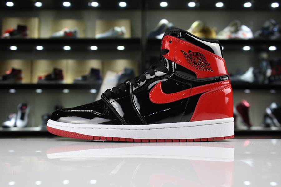 Tenisky Nike Air Jordan 1 High OG NRG Lakovane Kozene Banned Panske Čierne Biele Červené Slovensko | SK-IODBFP035