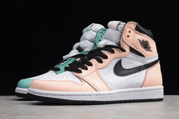 Tenisky Nike Air Jordan 1 High OG Perforated Mismatch Theme Damske Biele Slovensko | SK-VQMLDA987