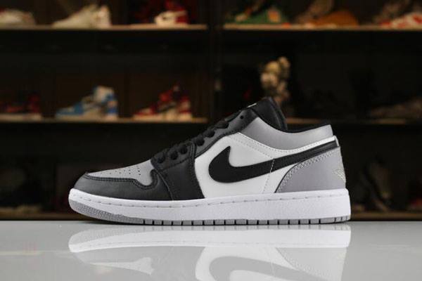 Tenisky Nike Air Jordan 1 Low Panske Biele Čierne Slovensko | SK-PWVLXG034
