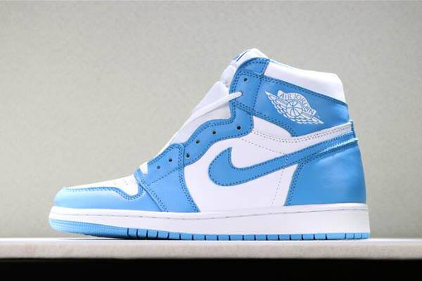 Tenisky Nike Air Jordan 1 Retro High OG UNC Powder Panske Modre Biele Slovensko | SK-DLNXBK760