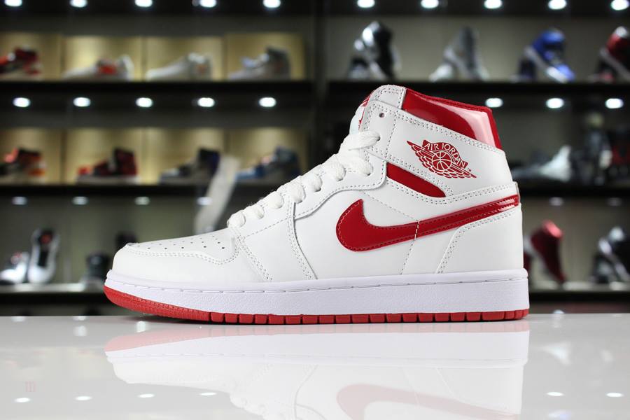 Tenisky Nike Air Jordan 1 Retro High OG Panske Metal Červené Biele Červené Slovensko | SK-NLTIUH587