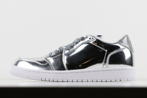 Tenisky Nike Air Jordan 1 Retro Low No Swoosh OG Pinnacle Panske Metal Strieborne Biele Slovensko | SK-CRJVEN259