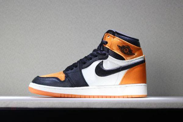 Tenisky Nike Air Jordan 1 Satin Shattered Backboard Damske Čierne Slovensko | SK-OUYCVK058