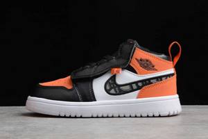 Tenisky Nike Air Jordan 1 Stredne Chlapcenske Čierne Biele Oranžové Slovensko | SK-CMKRPI357
