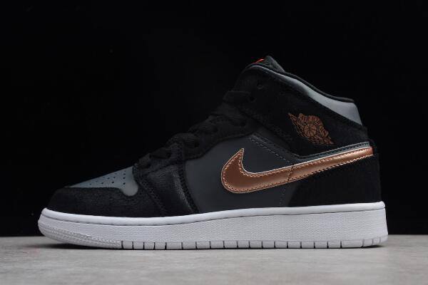 Tenisky Nike Air Jordan 1 Stredne GS Damske Čierne Metal Zlate Biele Slovensko | SK-PXQSYL187