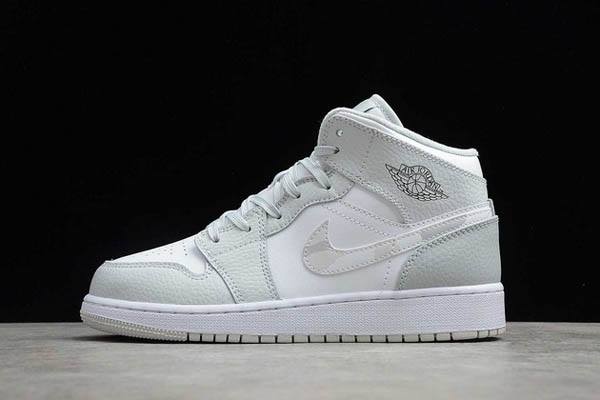 Tenisky Nike Air Jordan 1 Stredne SE Panske Biele Siva Maskacove Slovensko | SK-WZQKRJ076