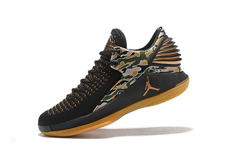 Tenisky Nike Air Jordan 32 XXXII Low Panske Maskacove Čierne Metal Zlate Biele Slovensko | SK-LNPYHW150