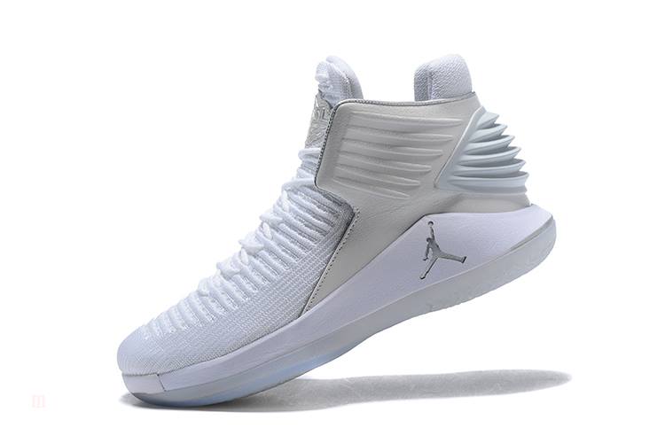 Tenisky Nike Air Jordan 32 XXXII Panske Biele Metal Strieborne Slovensko | SK-JRYLNF362